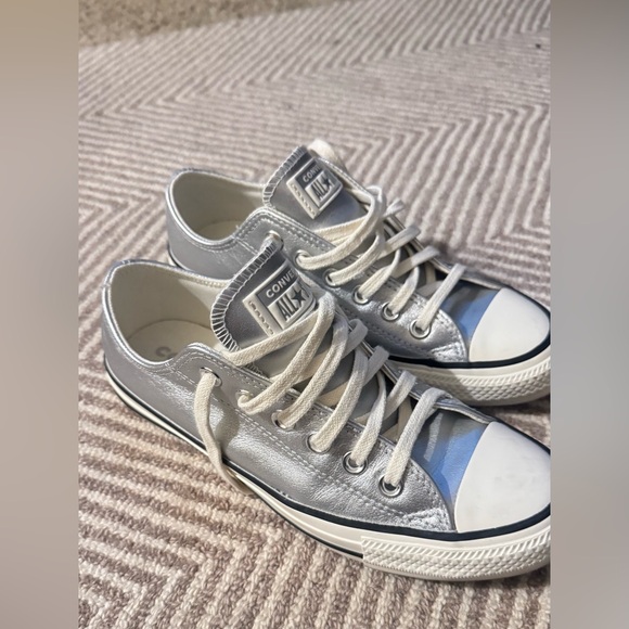 Women's Chuck Taylor All Star Dainty Lucky Metallic Sneakers - Picture 4 of 11